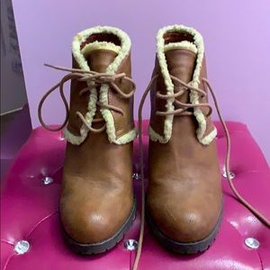 Wooden healed boots